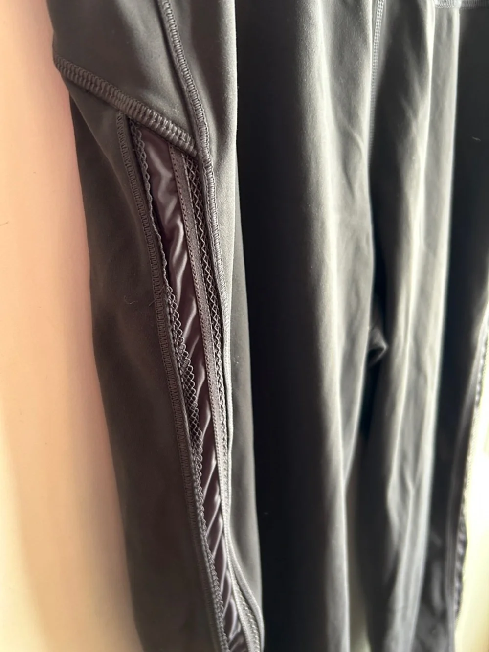 Lululemon Mesh Panel Crop Leggings Size 10 Gray Purple Athleisure Yoga Gym